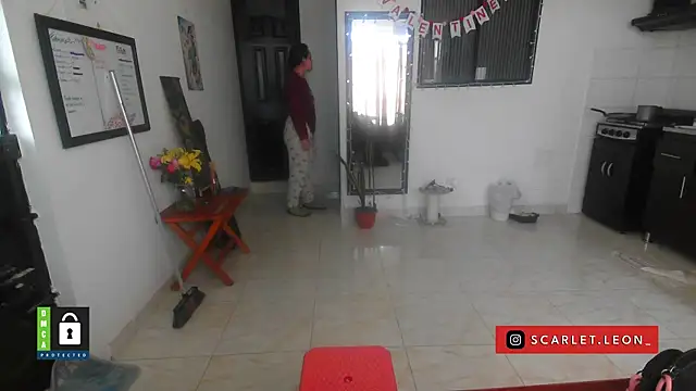 Snapshot of Scarletleon77 chatting on 12, 2, 2026 Scarletleon77 online show from 12, 2, 2026