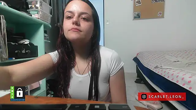 Scarletleon77 online show from 12, 11, 2025