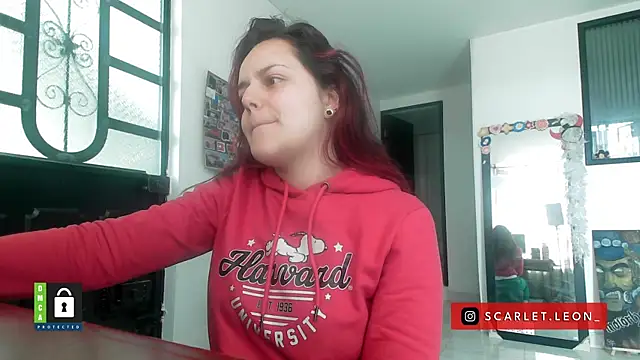 Scarletleon77 online show from 4, 12, 2025