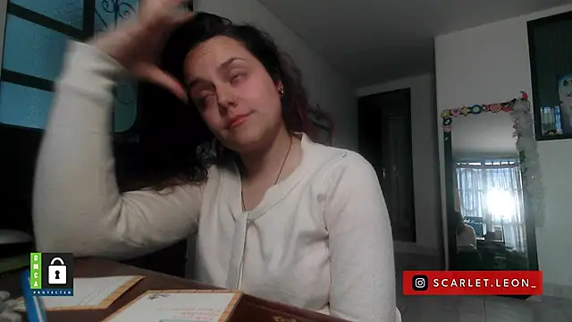 Scarletleon77 online show from 21, 11, 2025