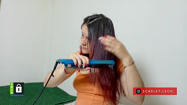 Scarletleon77 online show from 5, 5, 2026