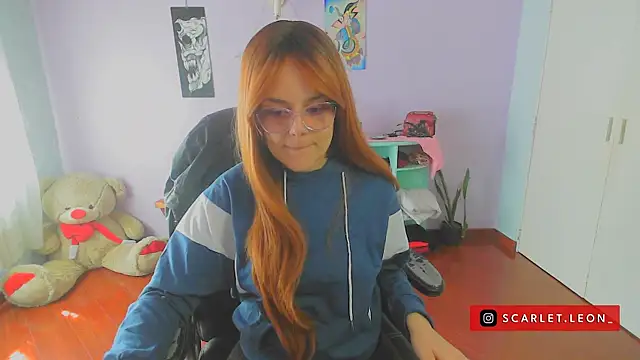 Scarletleon77 online show from 7, 2, 2025