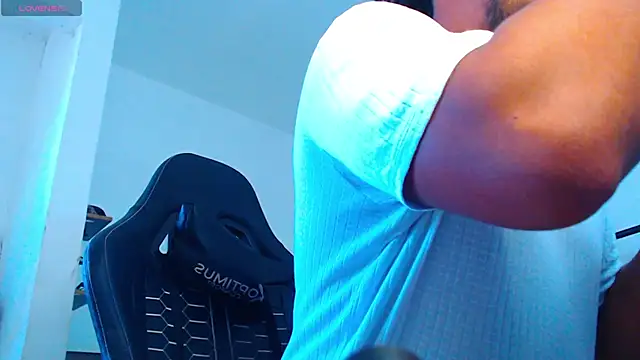 Snapshot of yosoy_enzo2020 chatting on 10, 2, 2026 yosoy enzo2020 online show from 10, 2, 2026