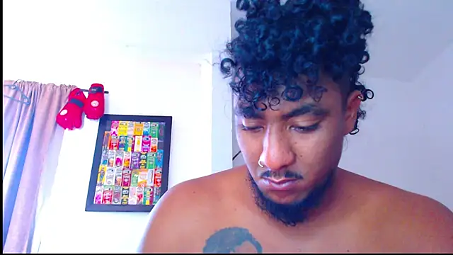 yosoy enzo2020 online show from 22, 3, 2025