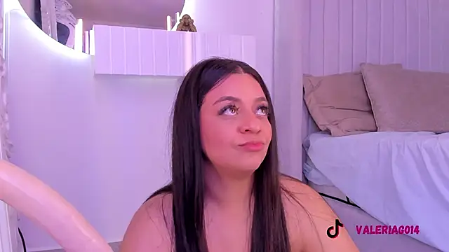 sarah-bonneth online show from 14, 3, 2025