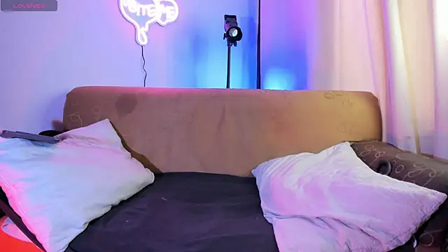 axel giracr online show from 18, 12, 2025