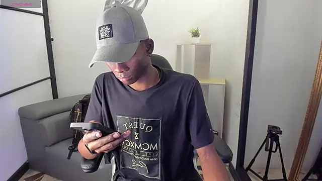 JacksonMuller  online show from 12, 11, 2025