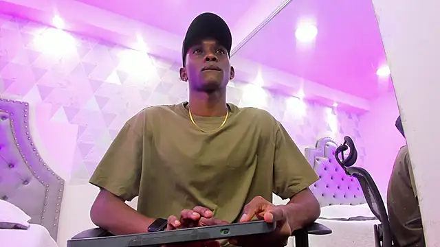 JacksonMuller  online show from 1, 2, 2025