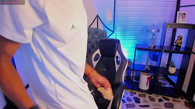 JacksonMuller  online show from 6, 11, 2025