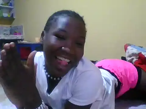 Snapshot of just_nala chatting on 18, 10, 2025 just nala online show from 18, 10, 2025