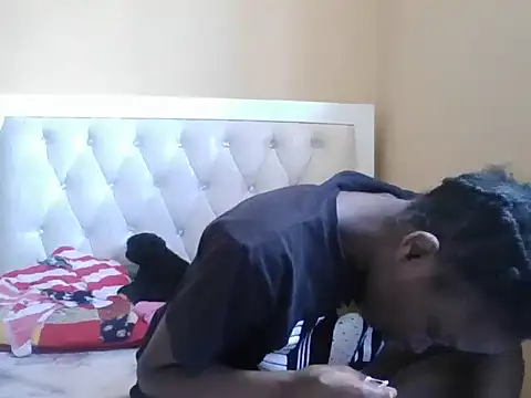 Snapshot of just_nala chatting on 18, 12, 2025 just nala online show from 18, 12, 2025