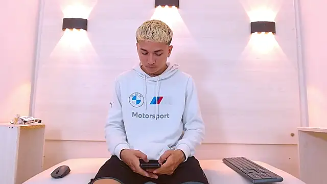 jeic 18 online show from 8, 11, 2025