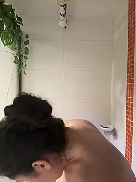 Nathcurly  online show from 18, 4, 2026