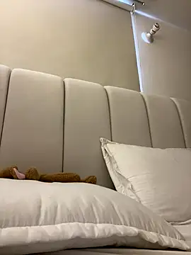 Nathcurly  online show from 11, 9, 2025