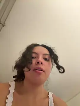 Nathcurly  online show from 5, 4, 2026