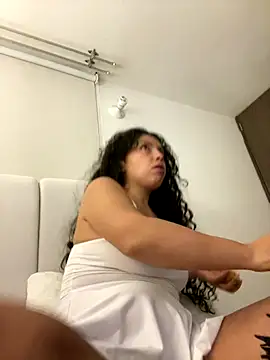 Nathcurly  online show from 4, 10, 2025