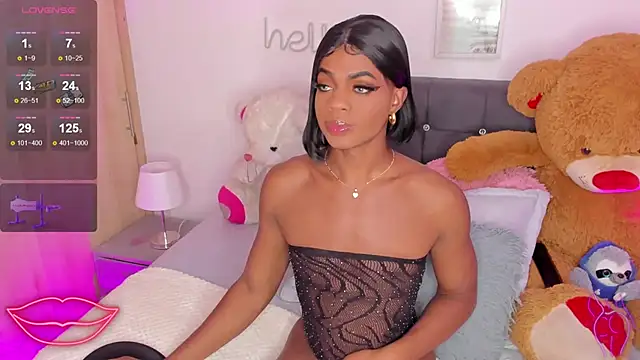 Snapshot of Tayssa_Maravilh chatting on 8, 11, 2025 Tayssa Maravilh online show from 8, 11, 2025