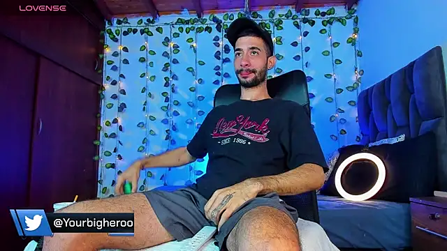 Snapshot of Your__hero1 chatting on 22, 3, 2025 Your hero1 online show from 22, 3, 2025