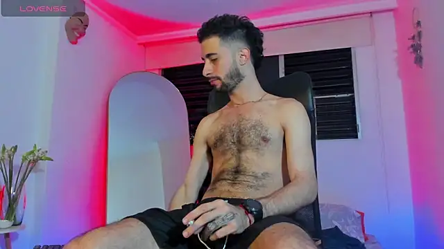 Snapshot of Your__hero1 chatting on 3, 10, 2025 Your hero1 online show from 3, 10, 2025