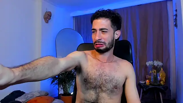 Snapshot of Your__hero1 chatting on 23, 11, 2025 Your hero1 online show from 23, 11, 2025