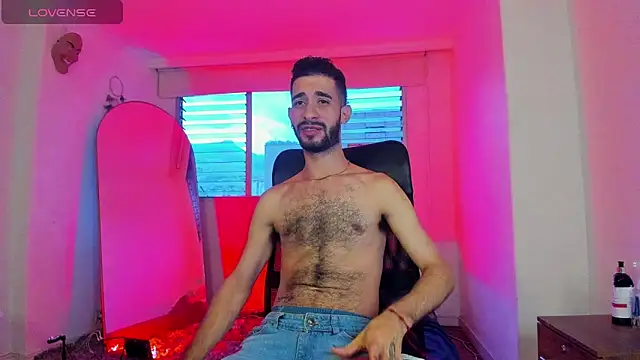 Snapshot of Your__hero1 chatting on 17, 9, 2025 Your hero1 online show from 17, 9, 2025