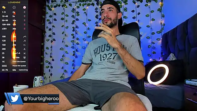 Snapshot of Your__hero1 chatting on 22, 3, 2025 Your hero1 online show from 22, 3, 2025