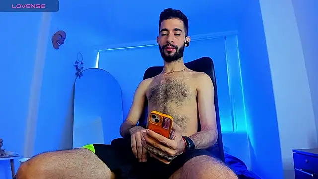 Snapshot of Your__hero1 chatting on 25, 9, 2025 Your hero1 online show from 25, 9, 2025