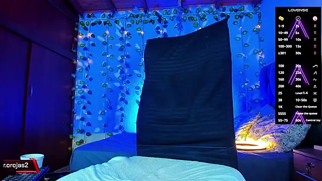 Snapshot of Your__hero1 chatting on 1, 3, 2025 Your hero1 online show from 1, 3, 2025