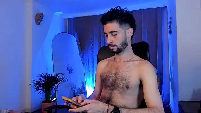 Snapshot of Your__hero1 chatting on 7, 11, 2025 Your hero1 online show from 7, 11, 2025