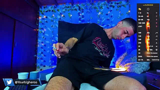 Snapshot of Your__hero1 chatting on 28, 2, 2025 Your hero1 online show from 28, 2, 2025