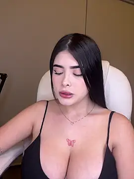 Snapshot of misslollipop04 chatting on 7, 2, 2026 misslollipop04 online show from 7, 2, 2026