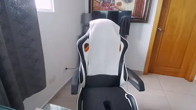 Snapshot of YourHotGreg chatting on 15, 11, 2025 YourHotGreg online show from 15, 11, 2025