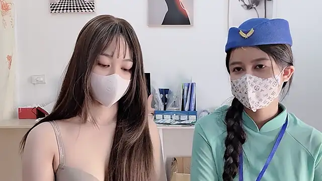 Mono-Stewardesss online show from 4, 2, 2026