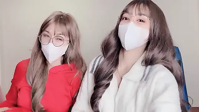 Mono-Stewardesss online show from 27, 2, 2025