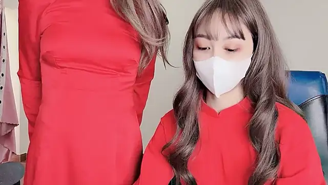 Mono-Stewardesss online show from 1, 3, 2025