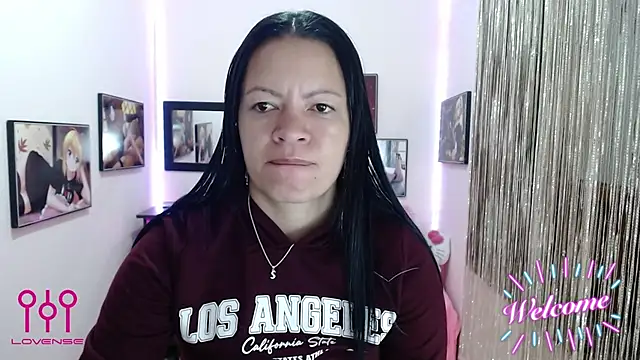 Cristal w online show from 25, 9, 2025