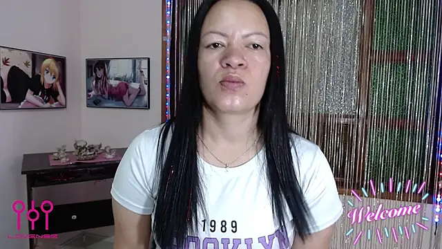 Cristal w online show from 2, 11, 2025