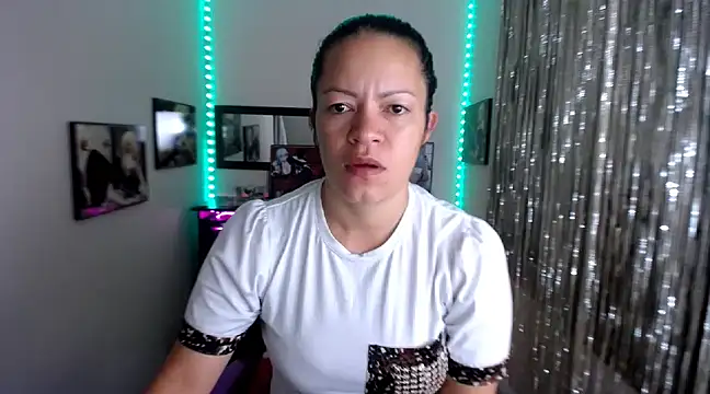 Cristal w online show from 21, 3, 2025