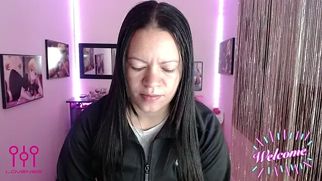 Cristal w online show from 16, 9, 2025