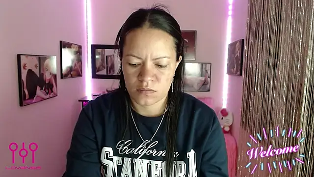 Cristal w online show from 29, 10, 2025