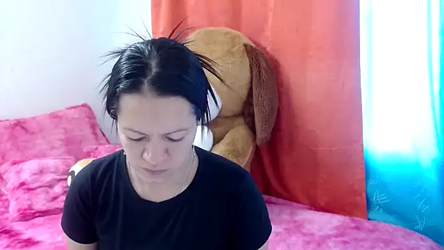 Snapshot of Cristal_w chatting on 15, 1, 2026 Cristal w online show from 15, 1, 2026