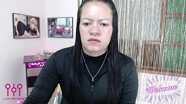 Cristal w online show from 6, 11, 2025