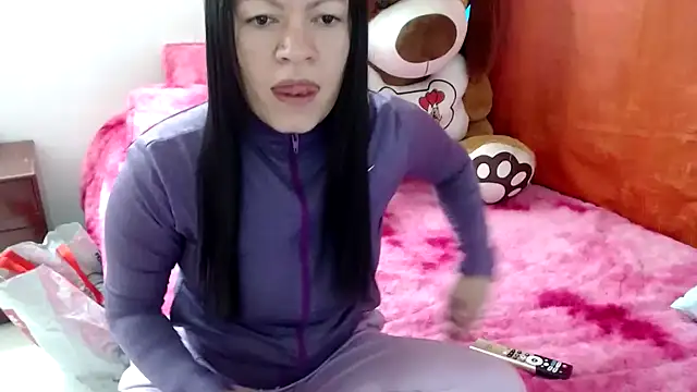 Cristal w online show from 24, 11, 2025