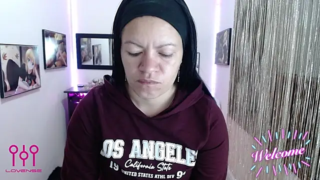 Cristal w online show from 15, 10, 2025