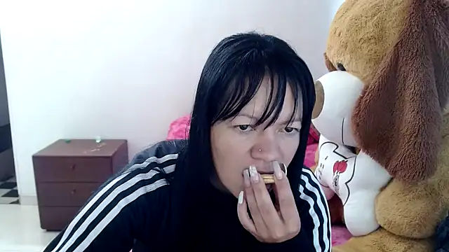 Snapshot of Cristal_w chatting on 17, 2, 2026 Cristal w online show from 17, 2, 2026