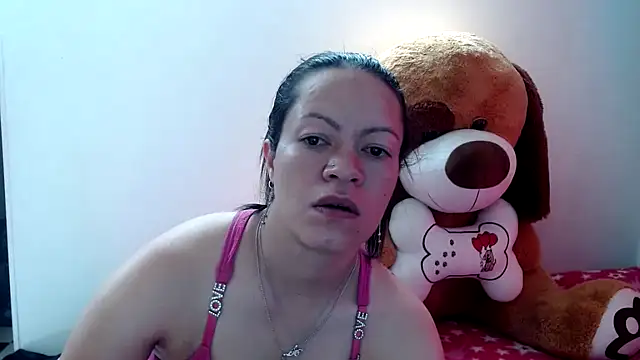 Snapshot of Cristal_w chatting on 7, 1, 2026 Cristal w online show from 7, 1, 2026