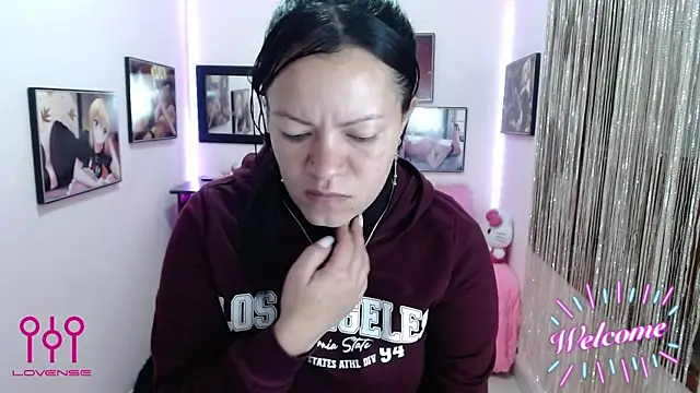 Cristal w online show from 31, 10, 2025