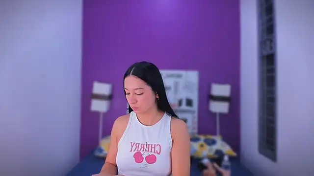 Snapshot of Lila_Pinky chatting on 10, 11, 2025 Lila Pinky online show from 10, 11, 2025