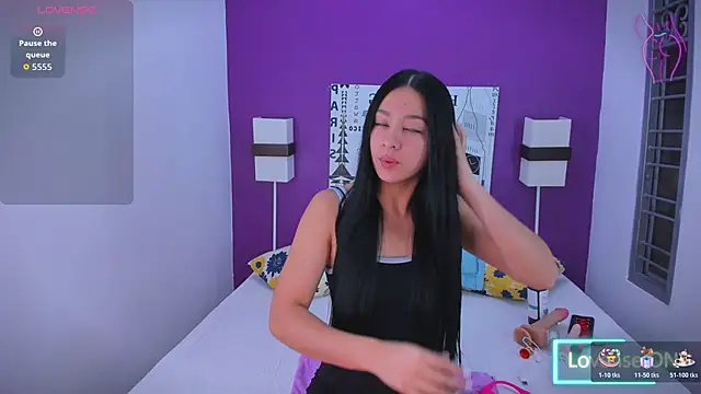 Snapshot of Lila_Pinky chatting on 26, 10, 2025 Lila Pinky online show from 26, 10, 2025