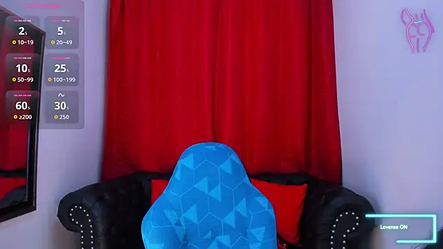 Snapshot of Lila_Pinky chatting on 24, 11, 2025 Lila Pinky online show from 24, 11, 2025